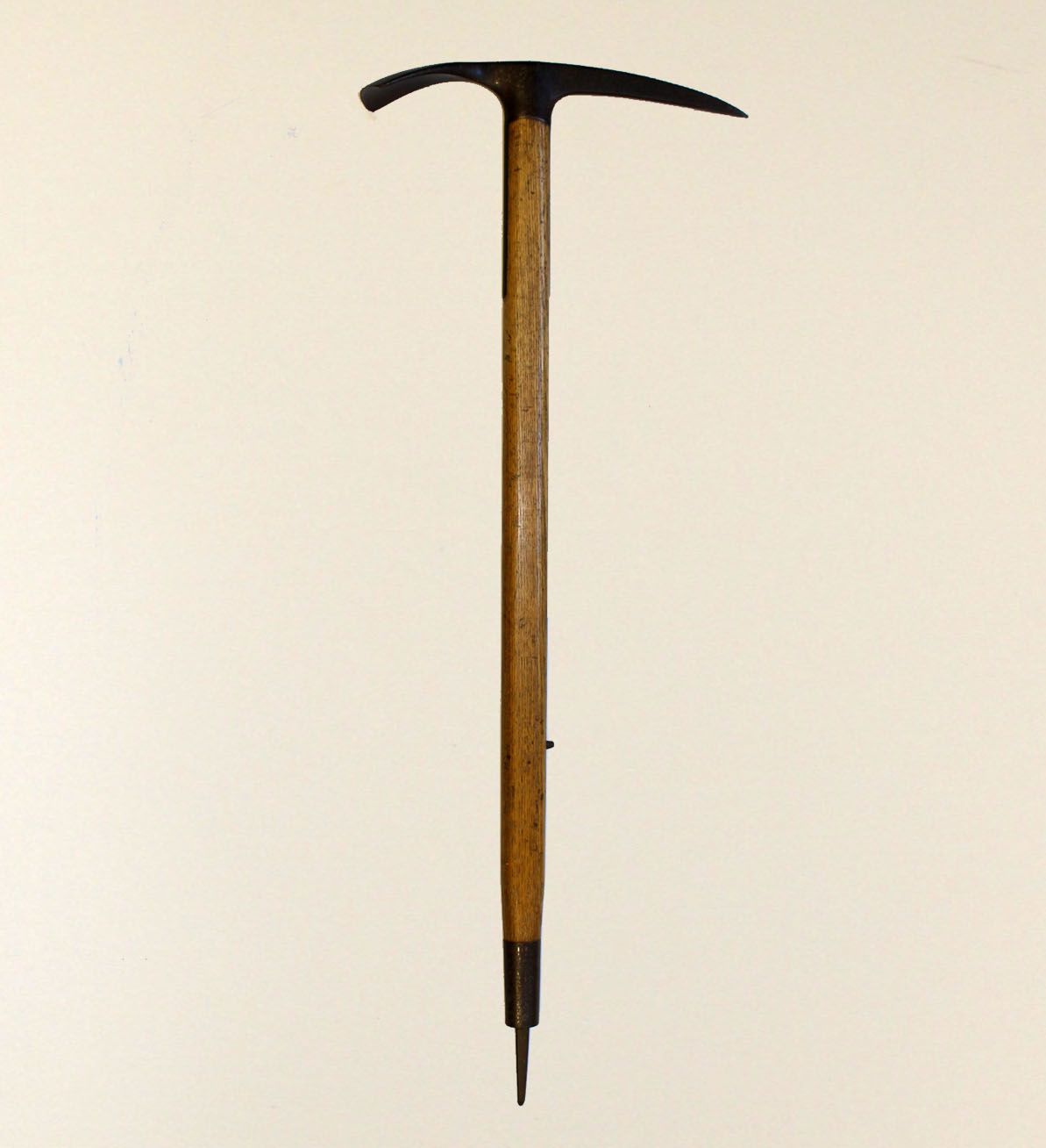 Which climbing axe would you buy? The history of the ice axe Article